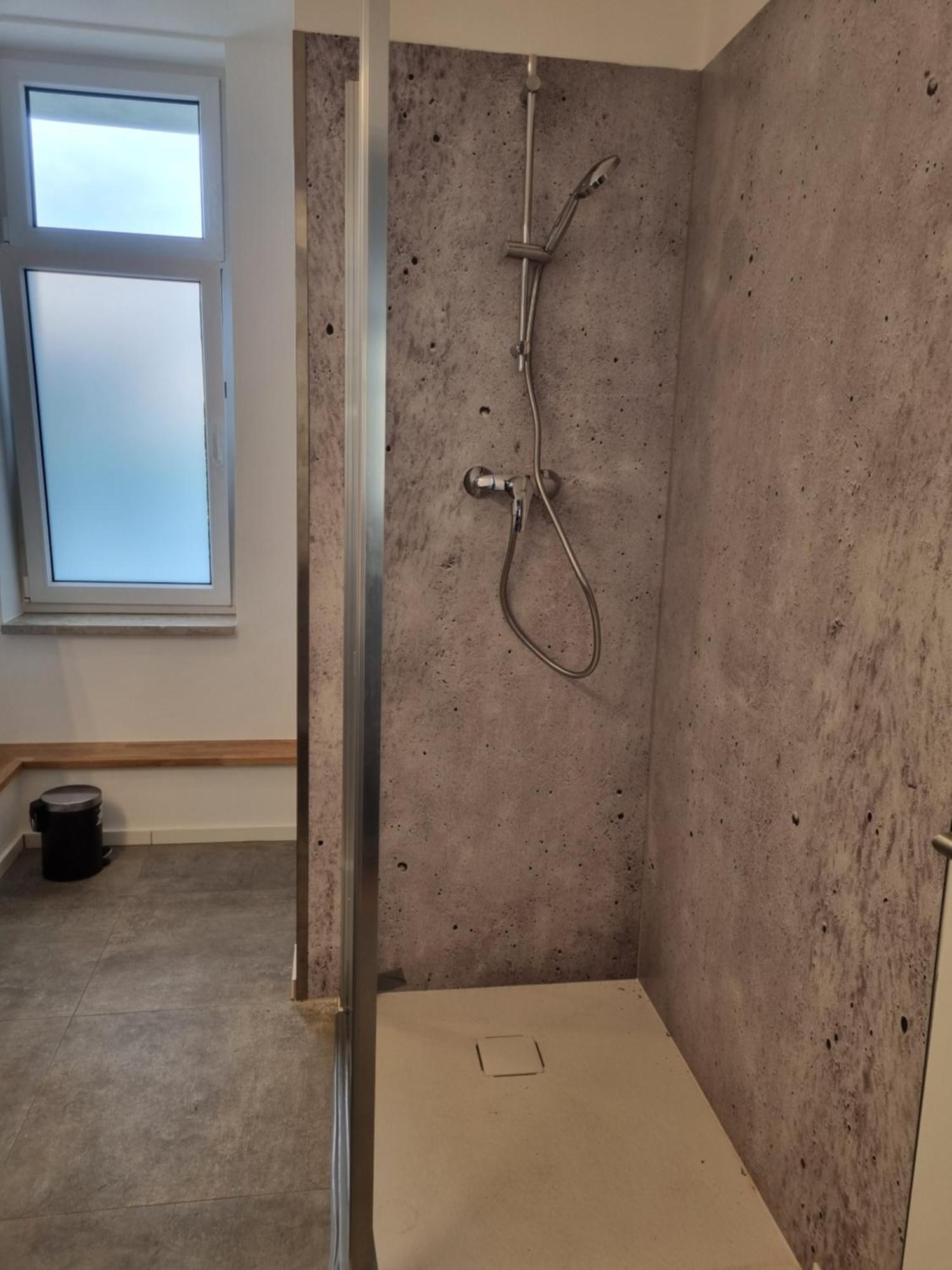 Maremar - Style-Loft Am Ferberturm - 2 Schlafzimmer - Luxus Boxspringbett - Arbeitsplaetze - Highspeed Wlan Gera Luaran gambar