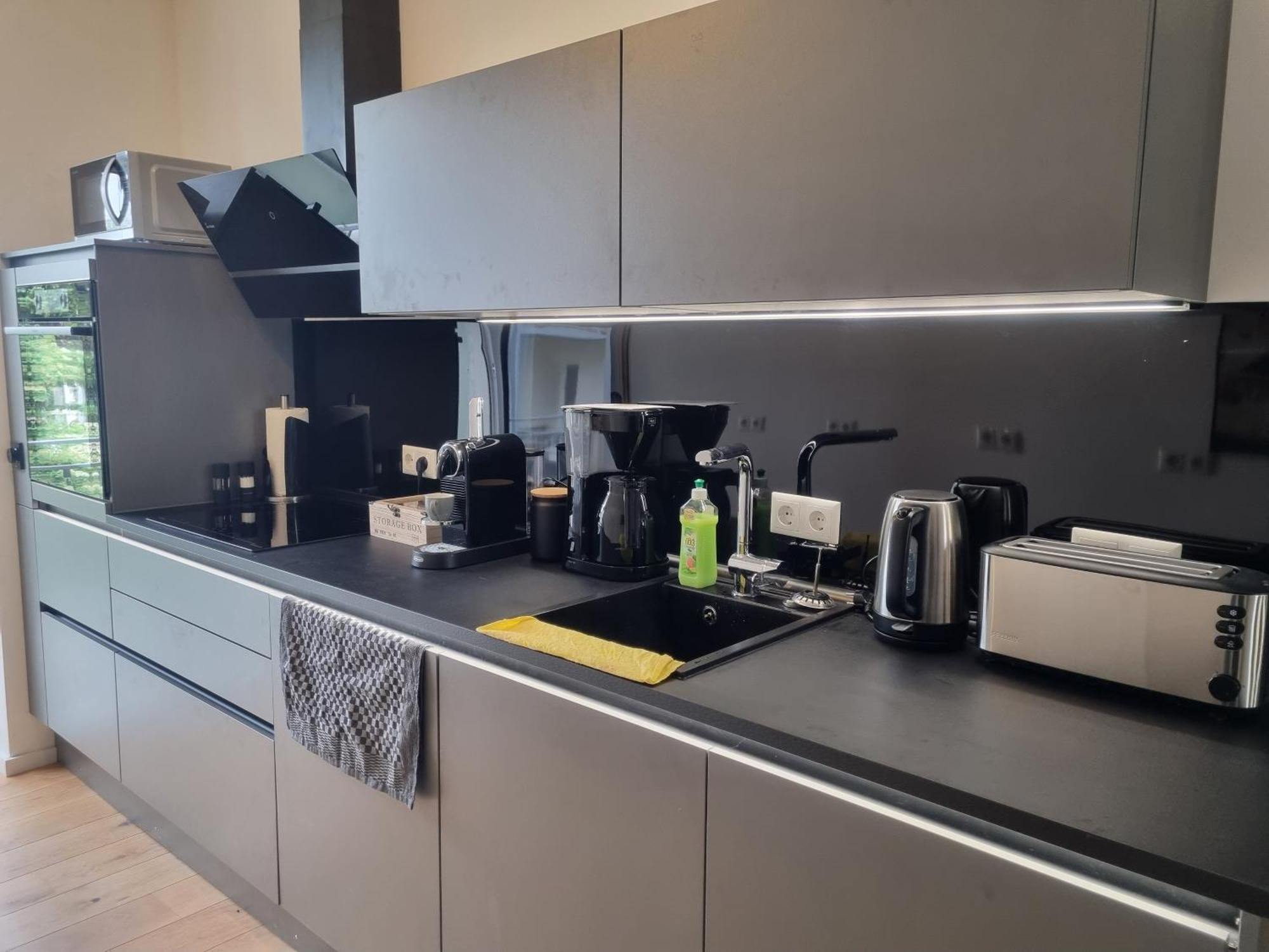 Maremar - Style-Loft Am Ferberturm - 2 Schlafzimmer - Luxus Boxspringbett - Arbeitsplaetze - Highspeed Wlan Gera Luaran gambar