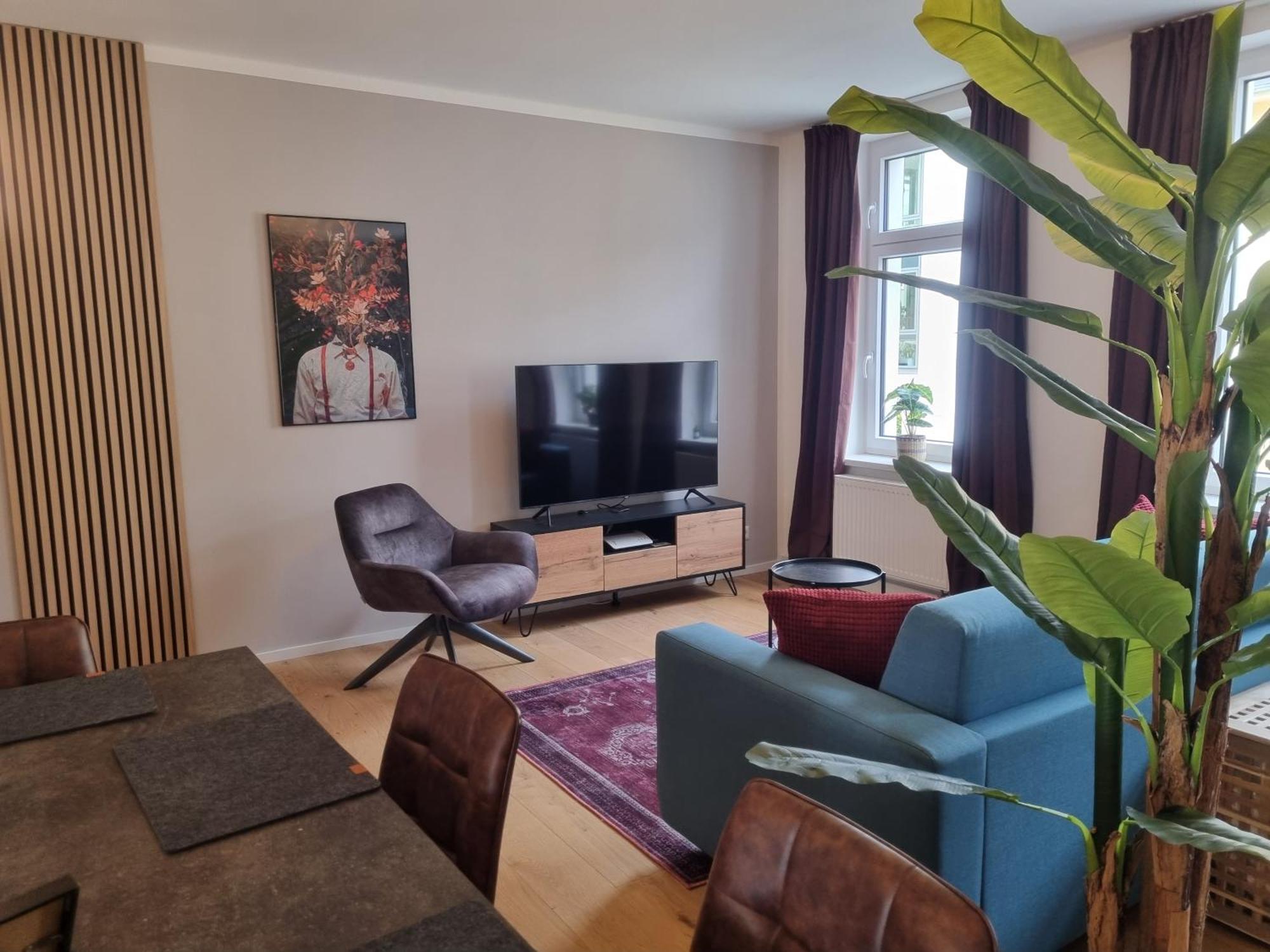 Maremar - Style-Loft Am Ferberturm - 2 Schlafzimmer - Luxus Boxspringbett - Arbeitsplaetze - Highspeed Wlan Gera Luaran gambar