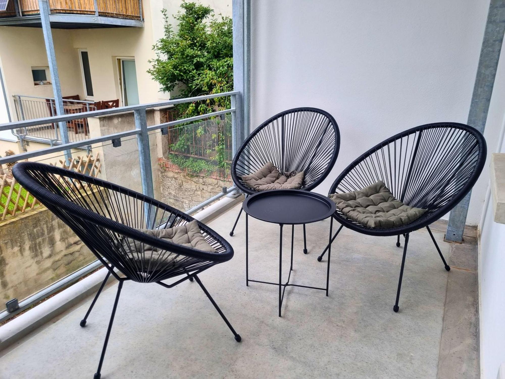 Maremar - Style-Loft Am Ferberturm - 2 Schlafzimmer - Luxus Boxspringbett - Arbeitsplaetze - Highspeed Wlan Gera Luaran gambar